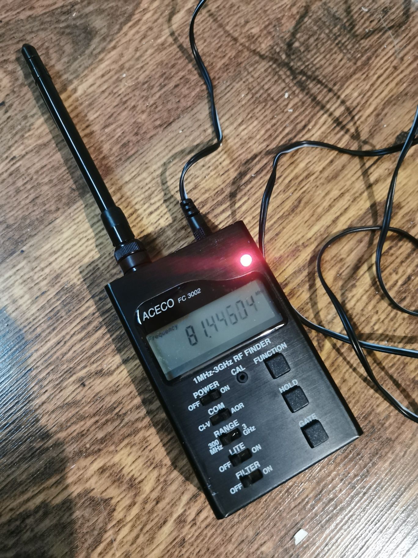 Cyfrowy lokalizator transmisji radiowych Aceco FC-3002