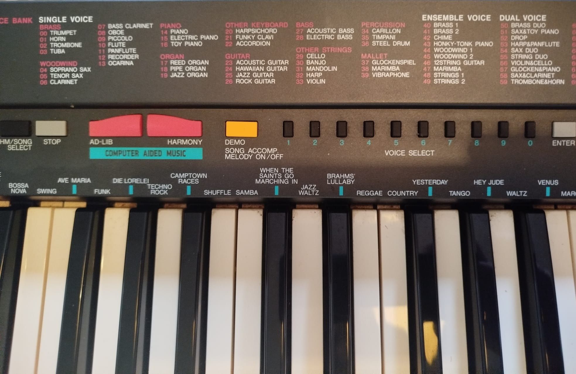 Teclado musical Yamaha PSR-3 plus Impecável !!