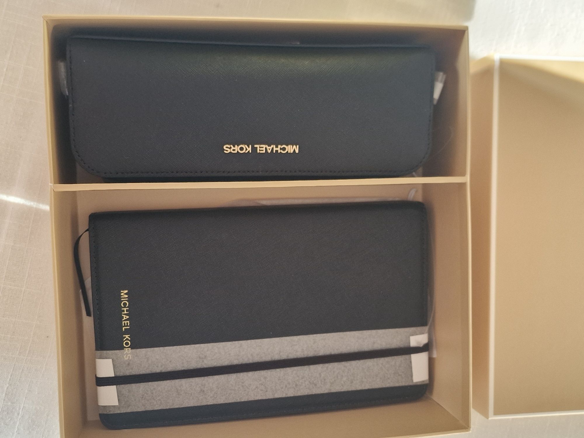 Michael Kors- zestaw upominkowy, kosmetyczka, notes