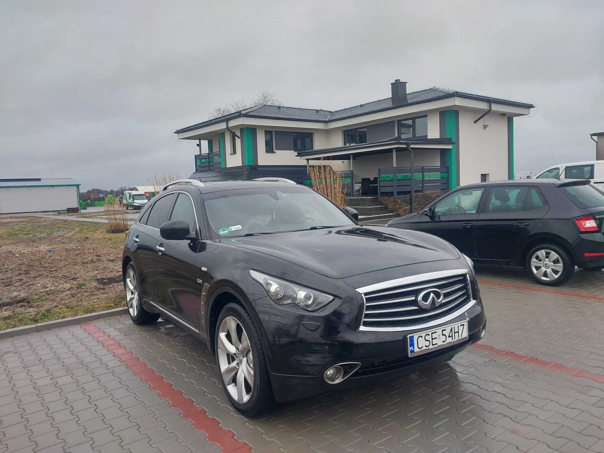 Auto Infiniti QX70