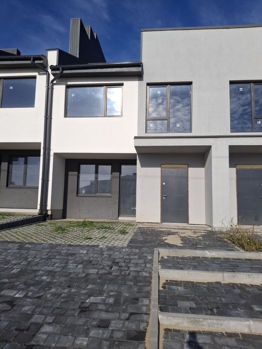 Котедж на Щасливому