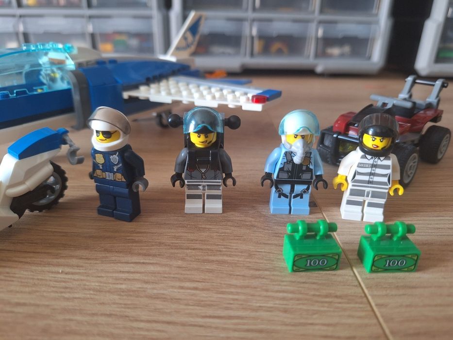 Lego City - 60208 - Sky Police Parachute Arrest