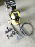 Odkurzacz pioracy Karcher SE 4001 kpl.