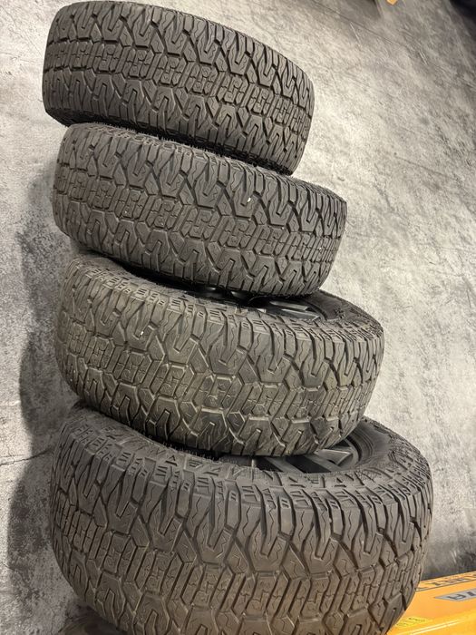 FELGI OPONY Nissan Navara D40 31,5 cala 285/60R18 RADAR RENEGADE AT