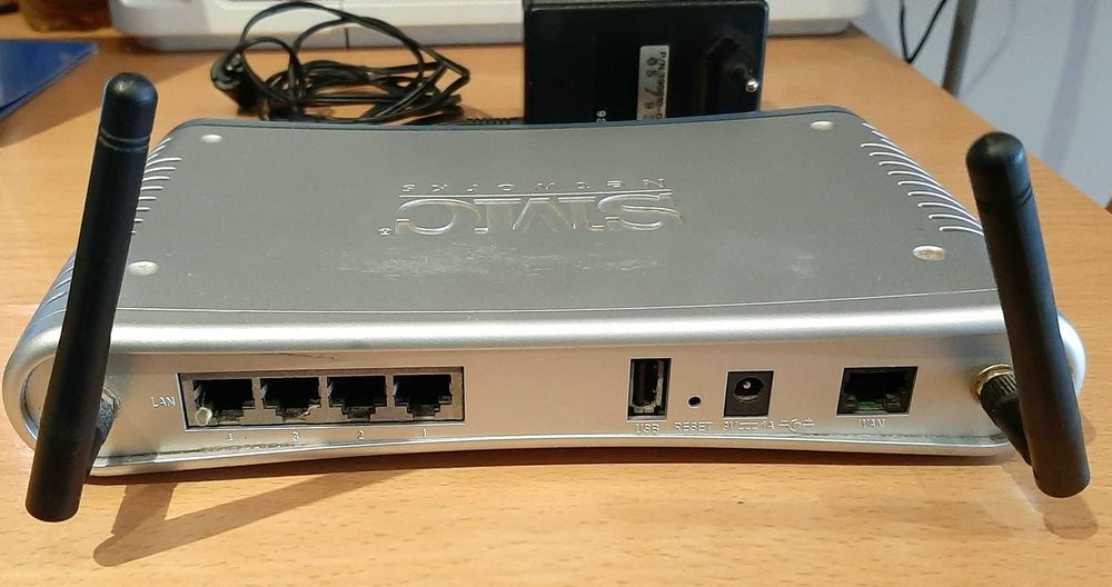 SMC Wireless Router 56 Mbps64286117951363121