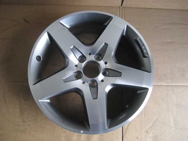 Felga 18 GLA 156 AMG oryginał 7x18 ET46