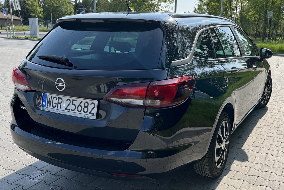 Opel Astra 1.6 diesel wynajem dlugoterminowy