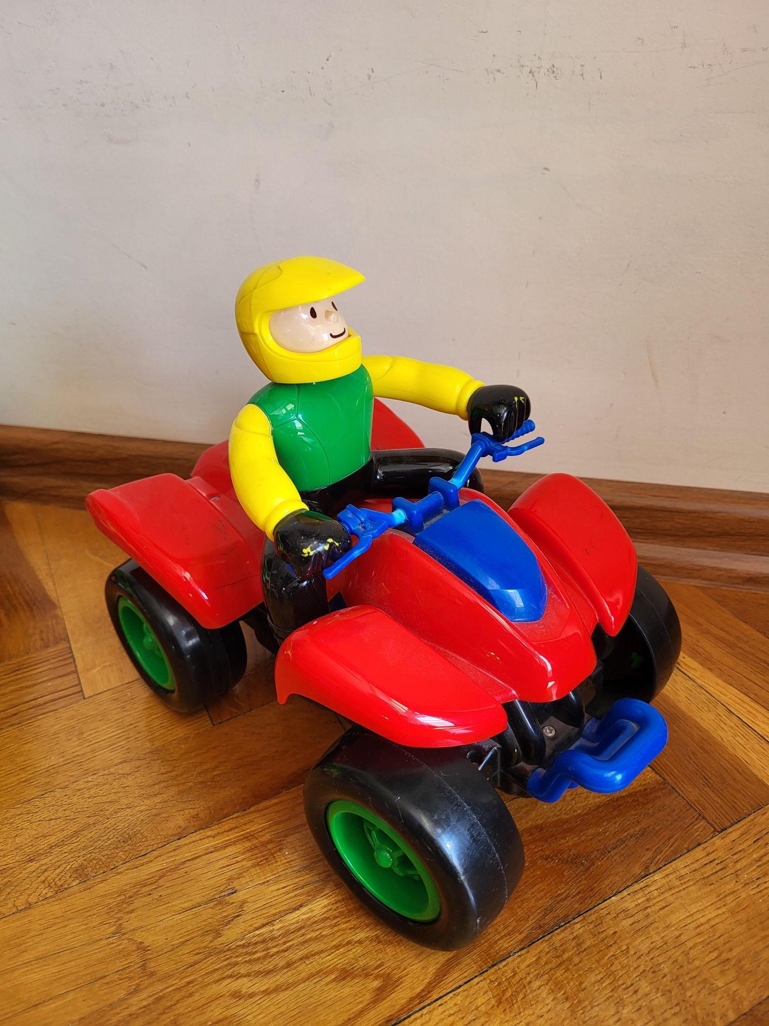 Bruin Quad z kierowcą zabawka