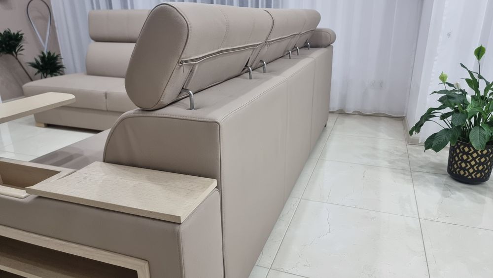 Narożnik z funkcją spania 266 x 266 eko skóra beż  wygodny zadbany