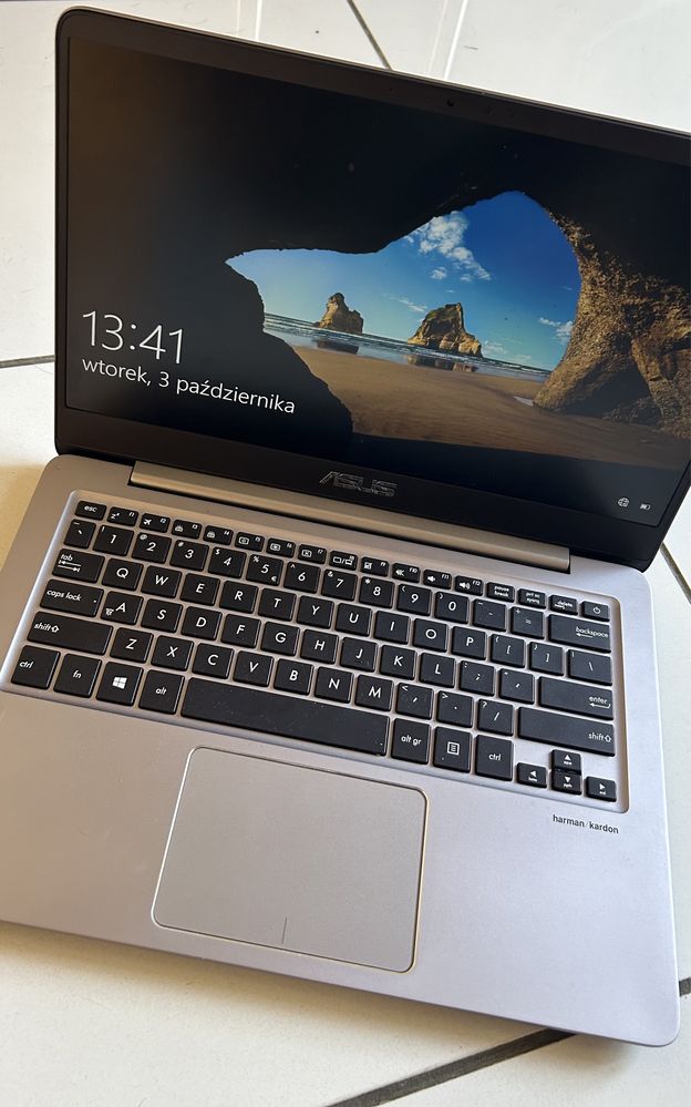 Zenbook ! slim cienki 8gb ram 256 SSD i3 mega szybki i mocny!