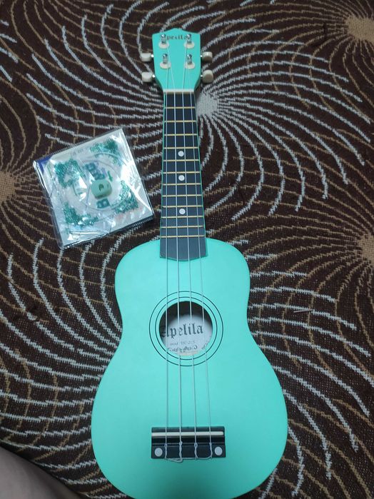 Гитара  аккулеле