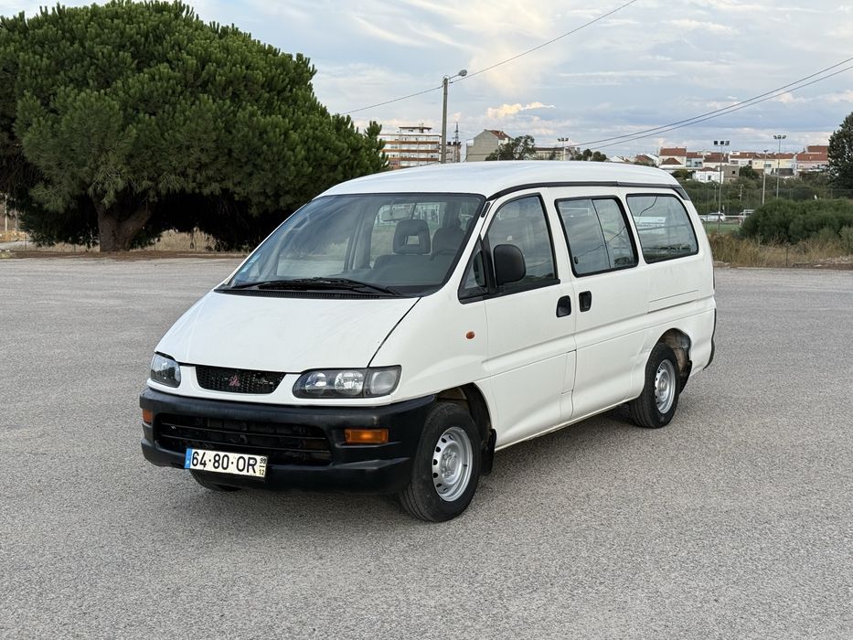 Mitsubishi L400 9 lugares