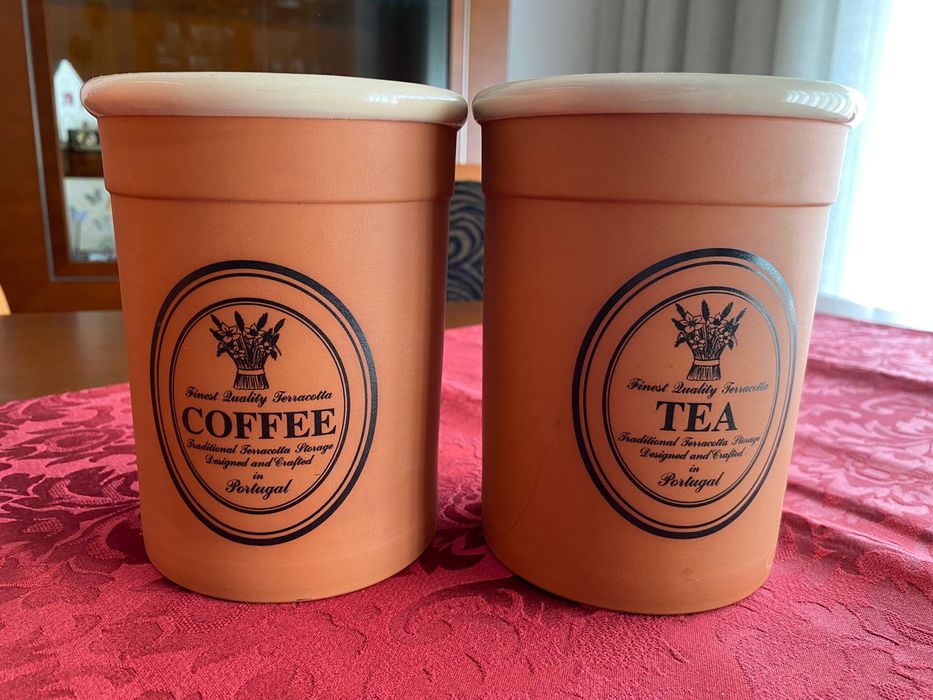 Conjunto em terracotta portuguesa para cozinha