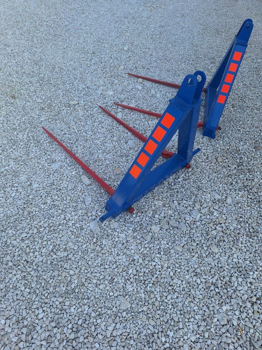 Widły do transportu bel , zęby kute, na tył ciągnika,  na TUZ do bel