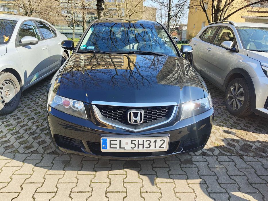 Honda Accord - automat - benzyna