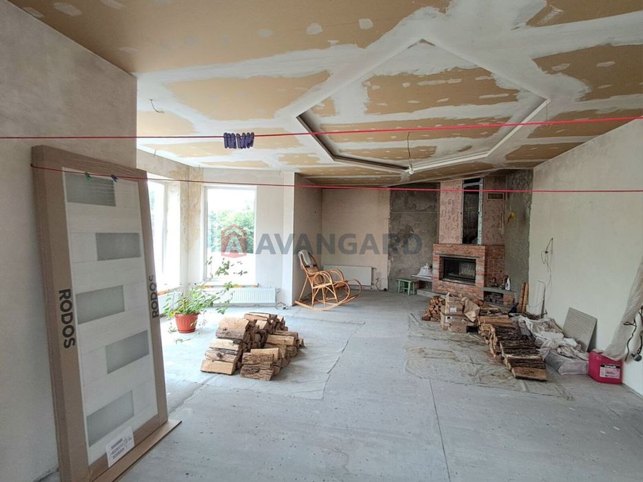 Сучасний будинок з камінним залом та садом, Глеваха (Кожухівка)