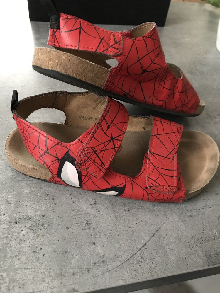 Sadałki sandały Spiderman H&M na rzepy  29 18-18,5 wkladka