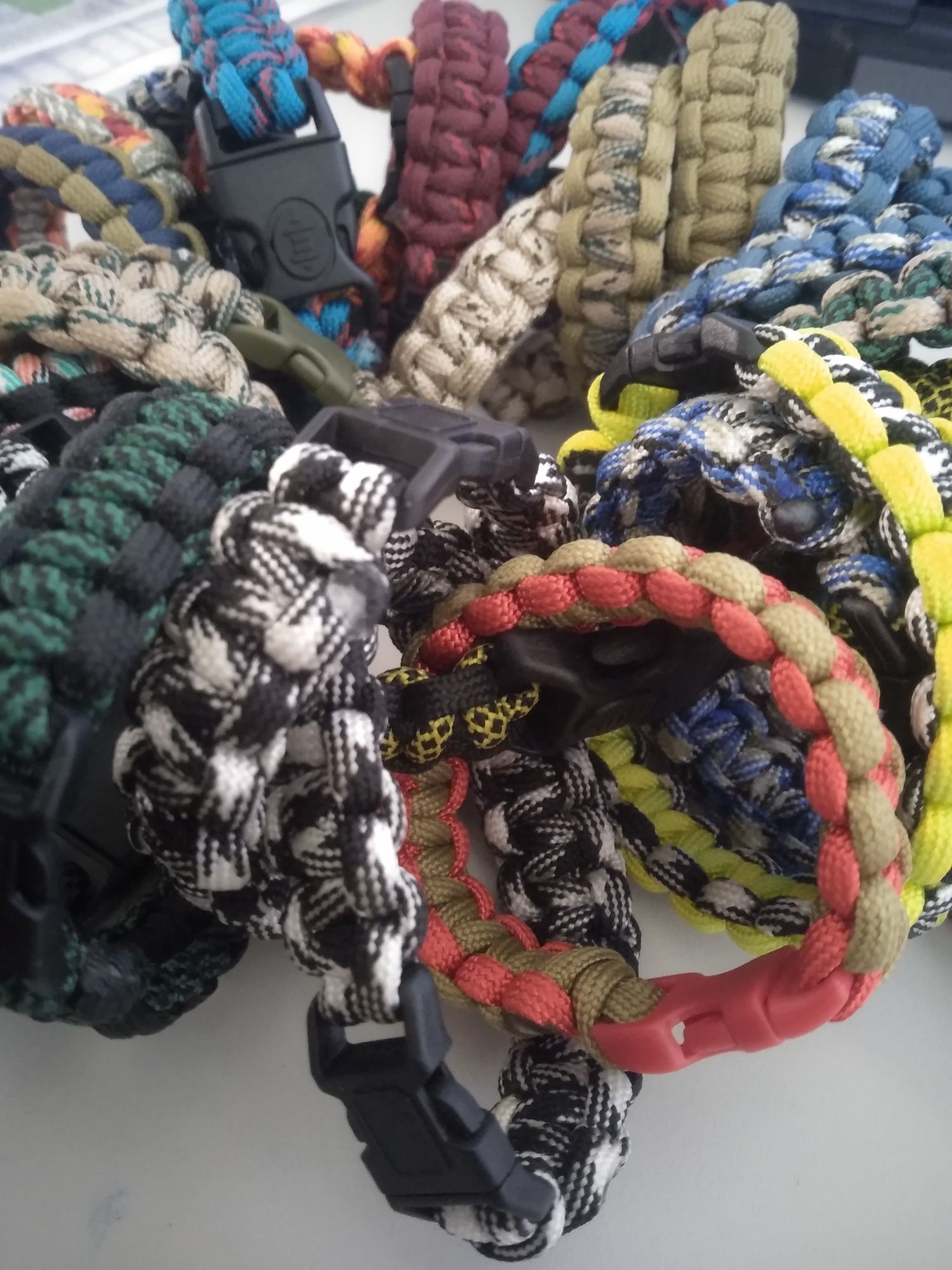 Pulseiras paracord pulseiras de sobrevivência