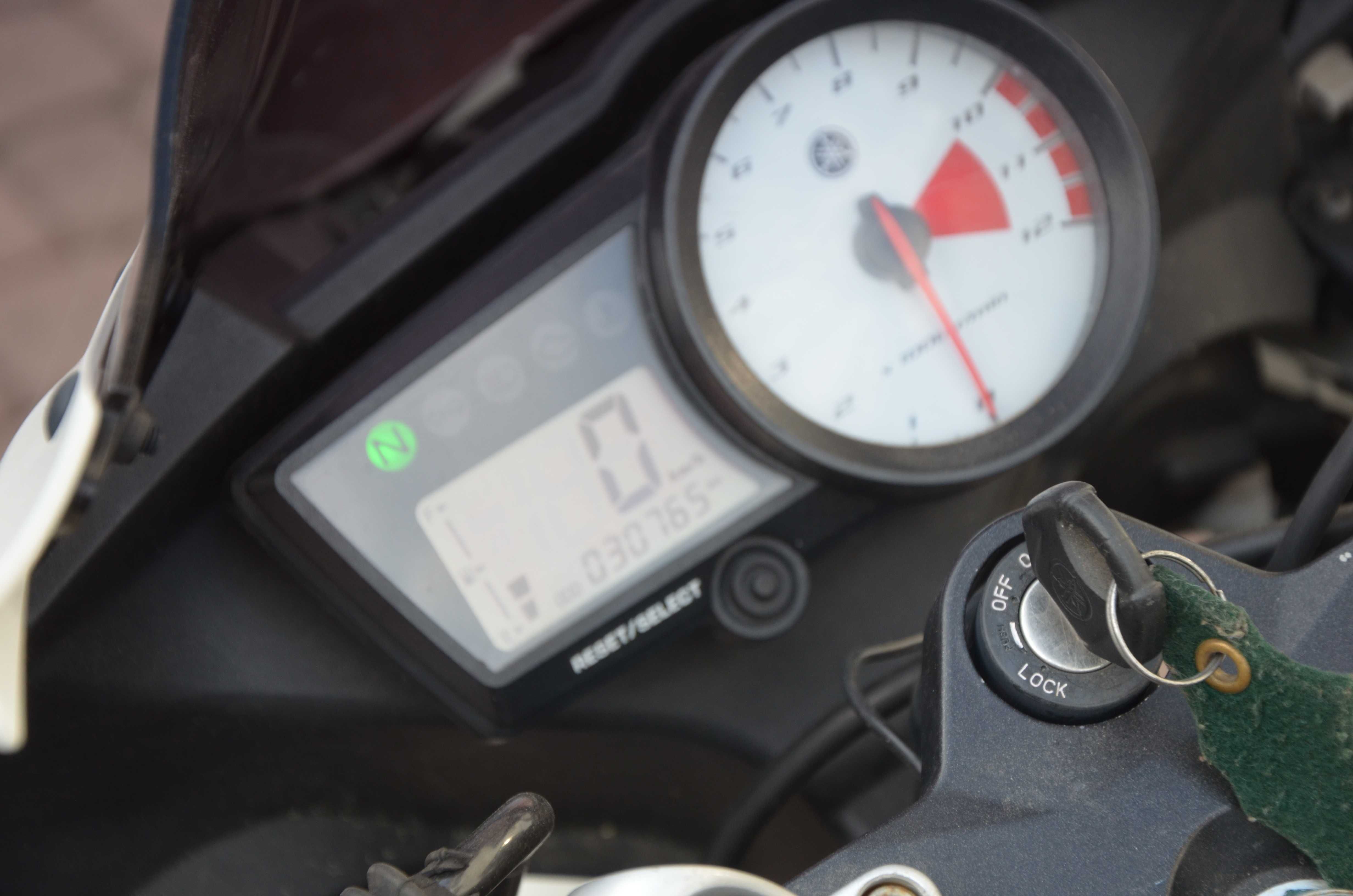 yamaha yzf r125 rok 2012
