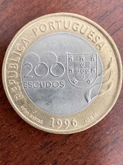 3 Moedas comemorativas bimetálicas de 200 escudos (200$00) de 1996