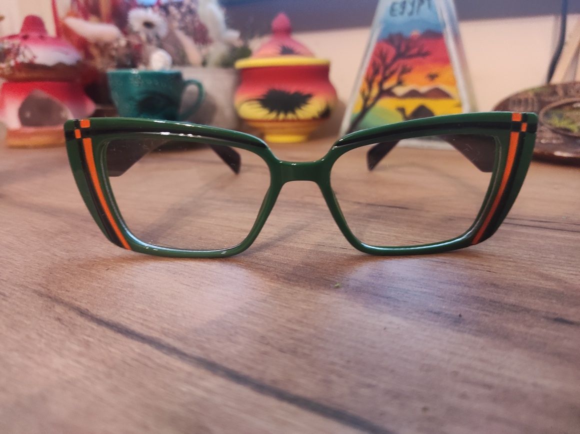 Okulary zielone kocie oczy oprawki z pazurem nowoczesne modne