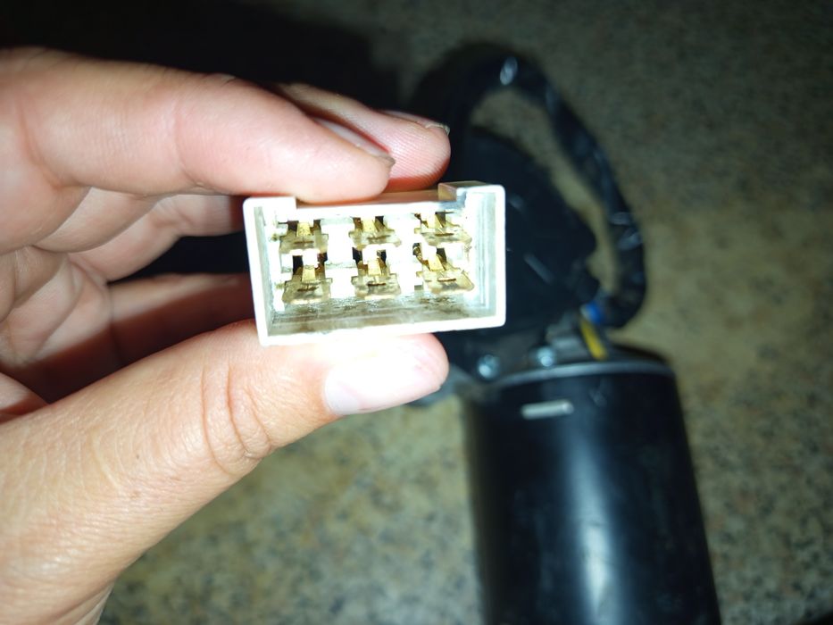 Продам моторчик дворников