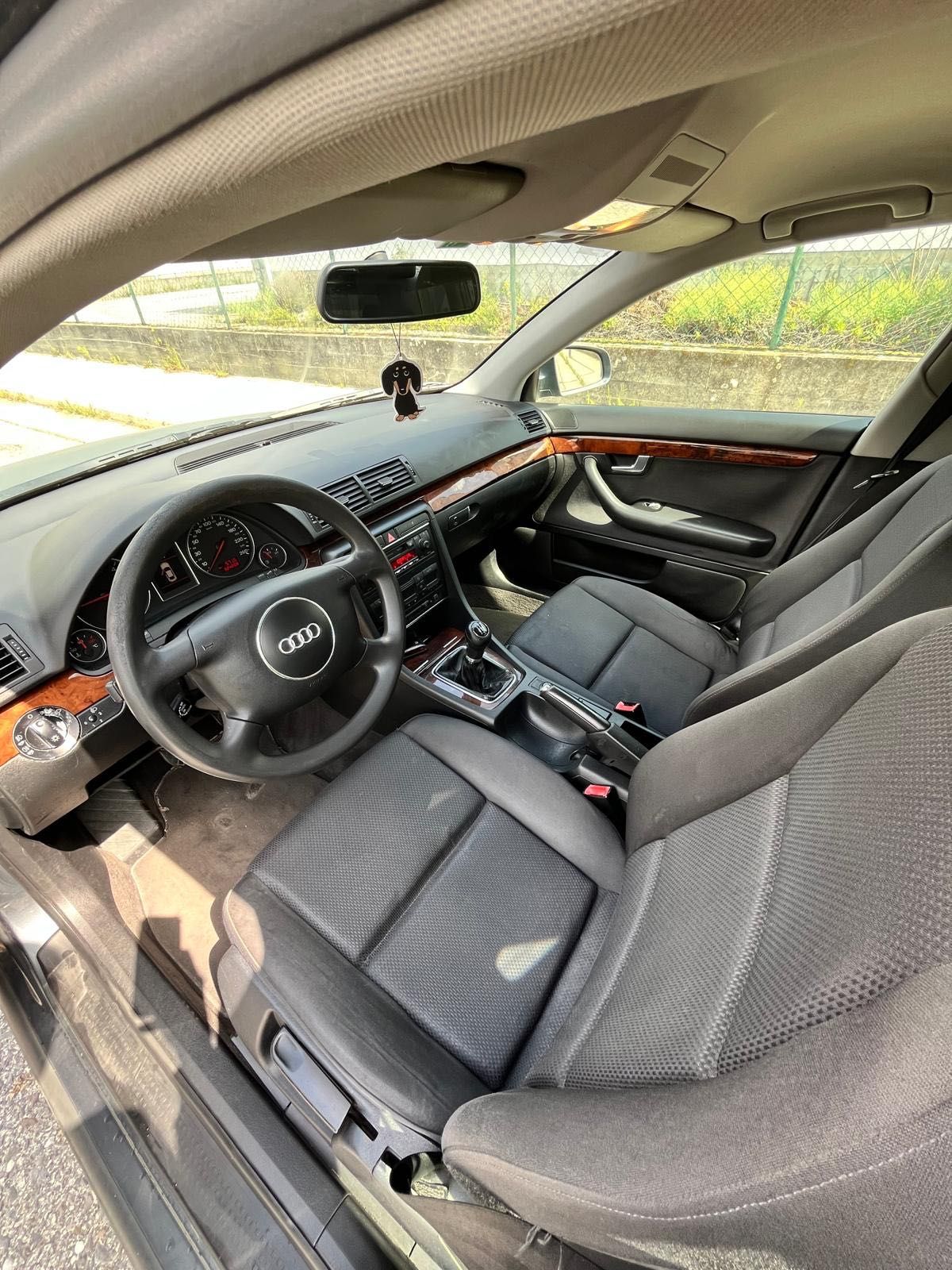 carrinha Audi A4 Avant, ano 2001,
