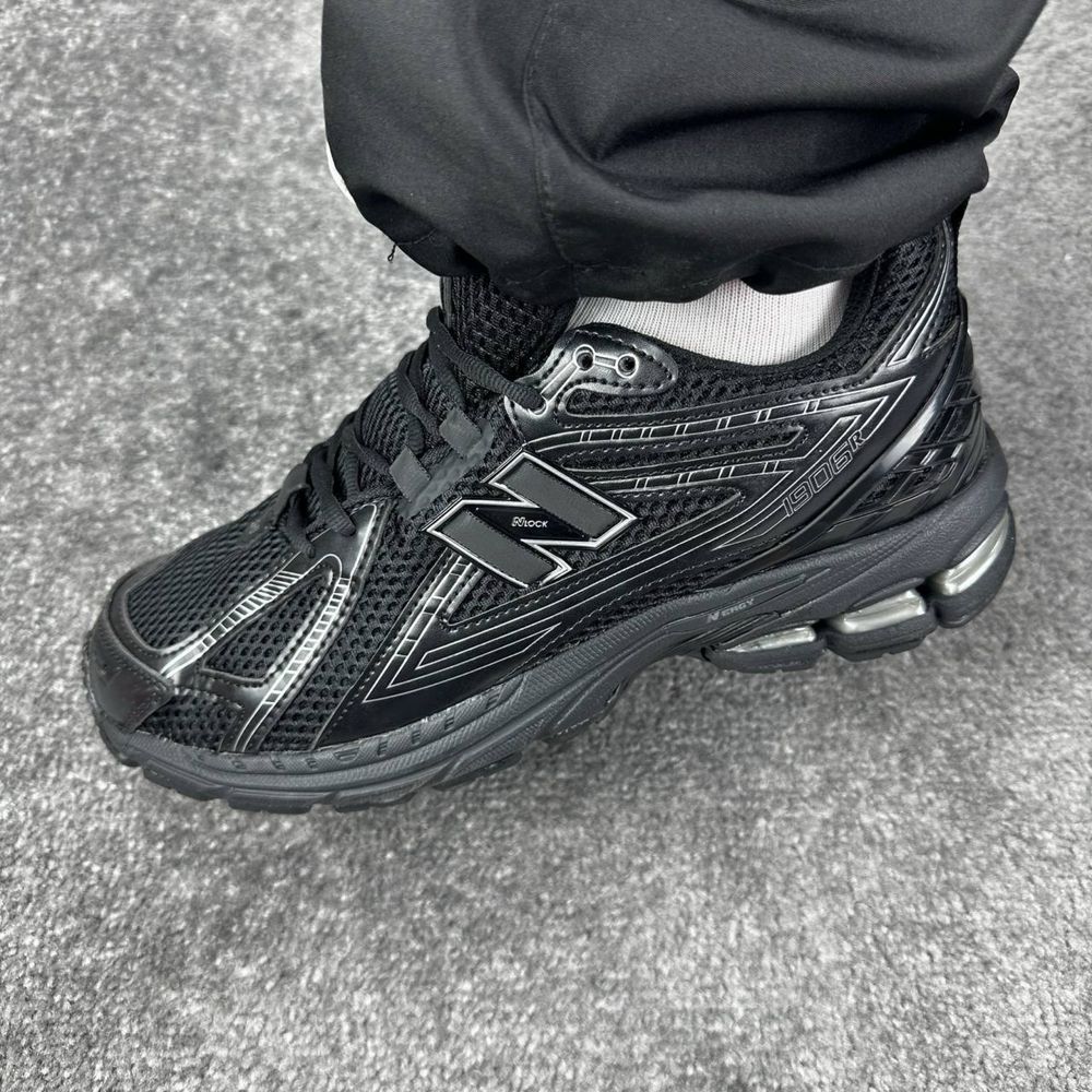 New Balance 1906R Black