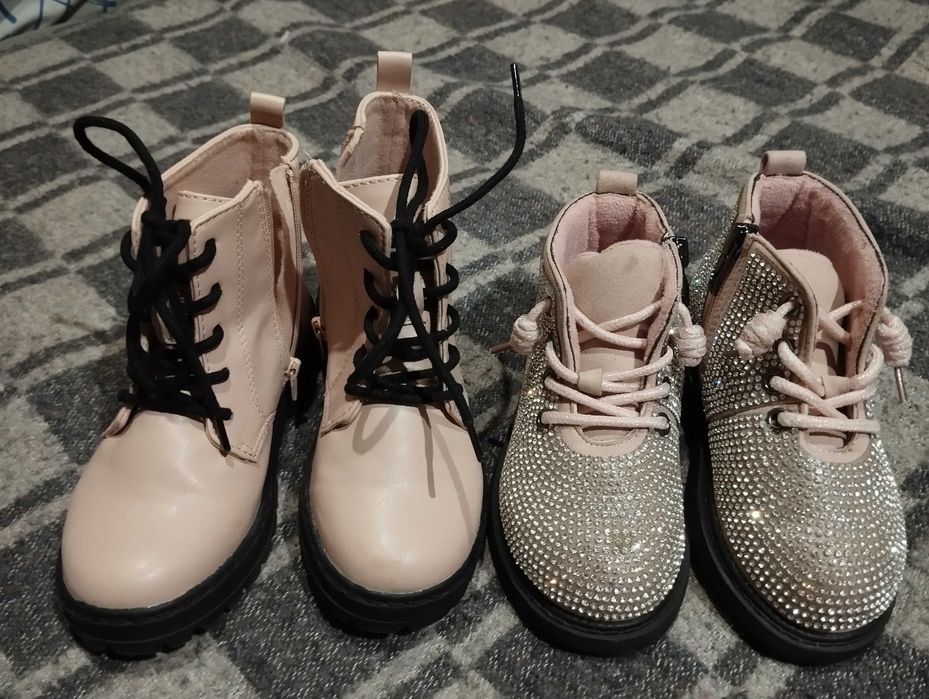 Взуття на дівчинку