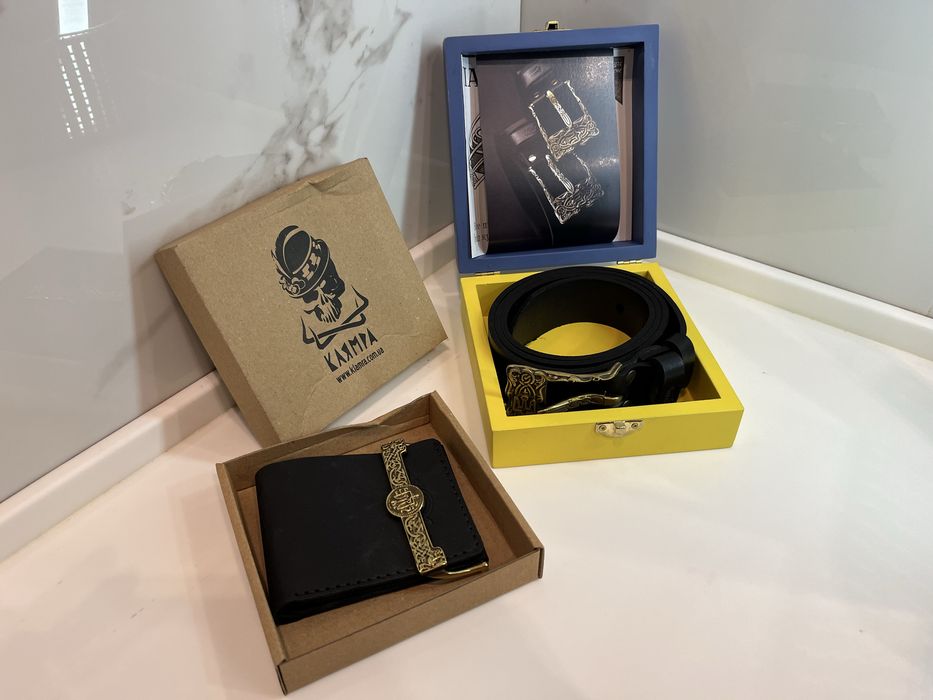 Подарунок для чоловіка, гаманець шкіра та латунь клямпа