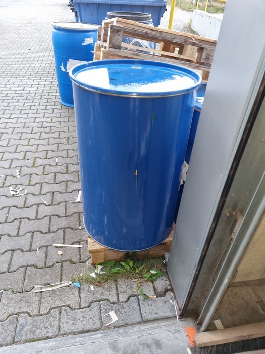 Beczki metalowe 200l