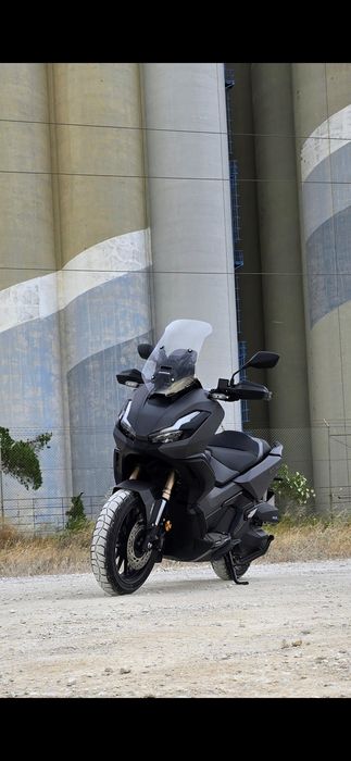 Honda  adv  350 menos de 10000 km's