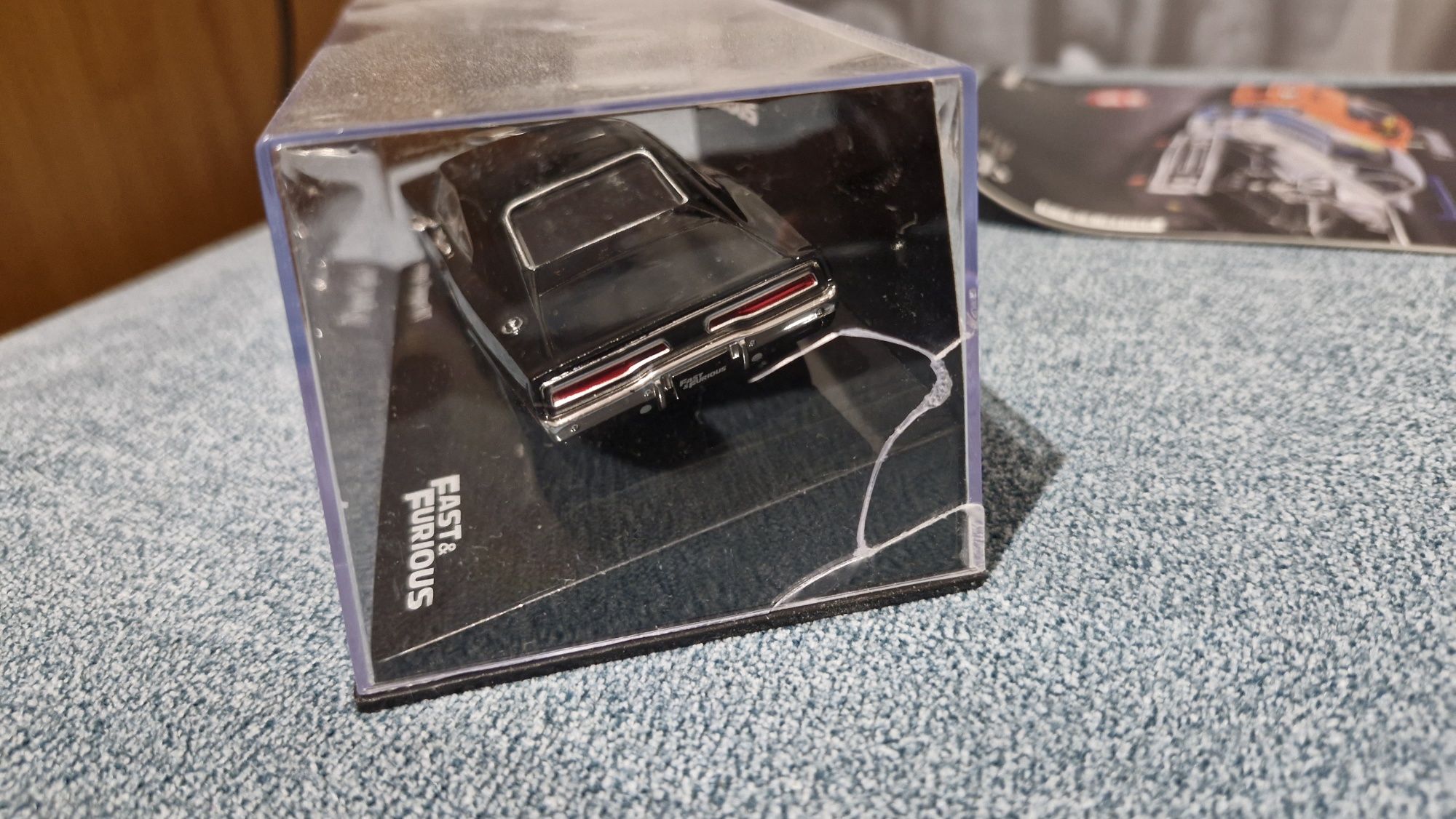 Sprzedam model Dodge Charger R/T 1:43 z serii "Szybcy i wściekli"
