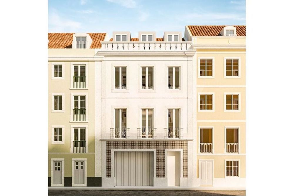 Prédio com projeto aprovado para moradia T5 em Campo de Ourique