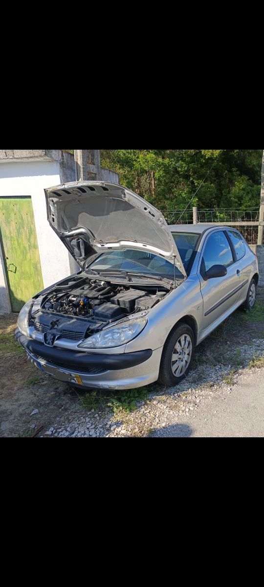 Vendo Peugeot 206 1.9d 3 portas 5 lugares