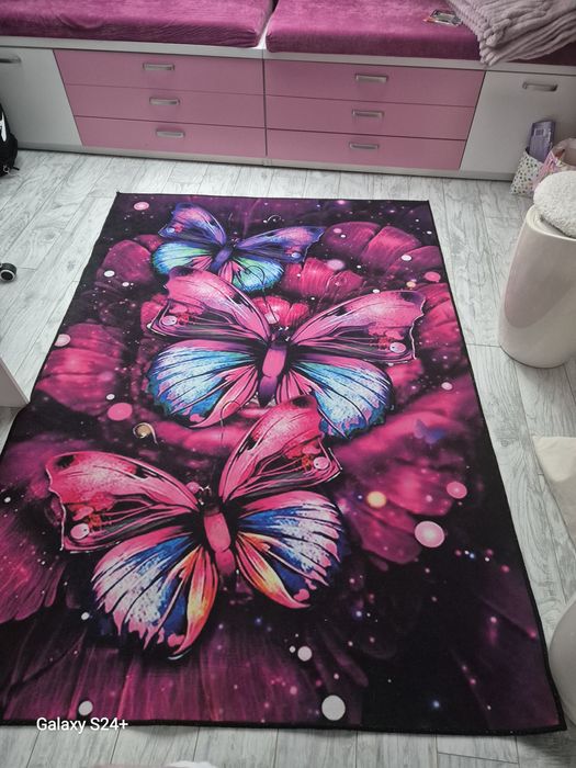 Przepiękny dywan do pokoju, salonu.