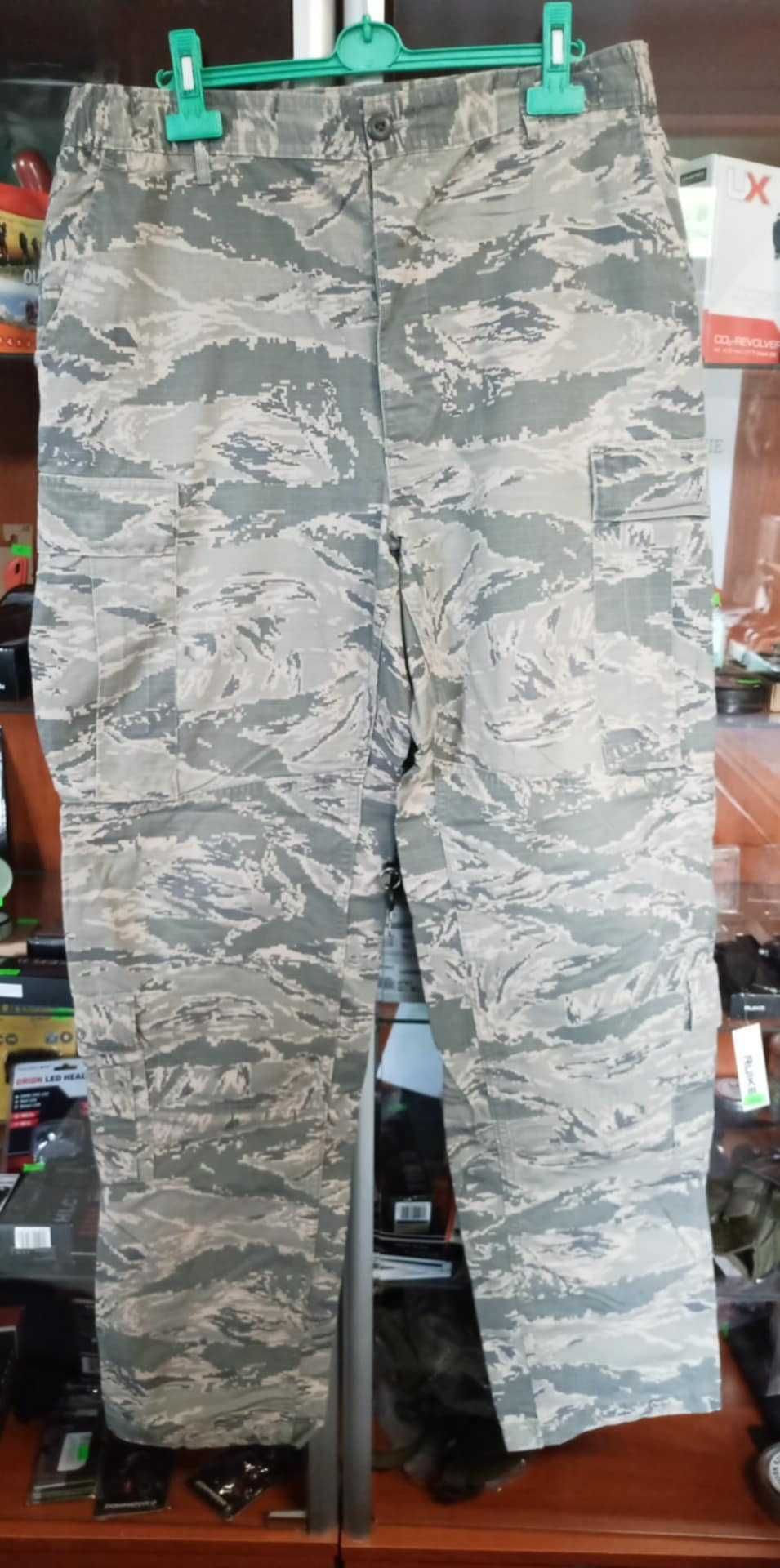 Spodnie Utility Air Force Camoflage Pattern US Army r.36L pas96/dł122