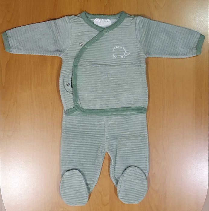 Zestaw ubranek dla dziewczynki, rozm. 52-62 i wanienka