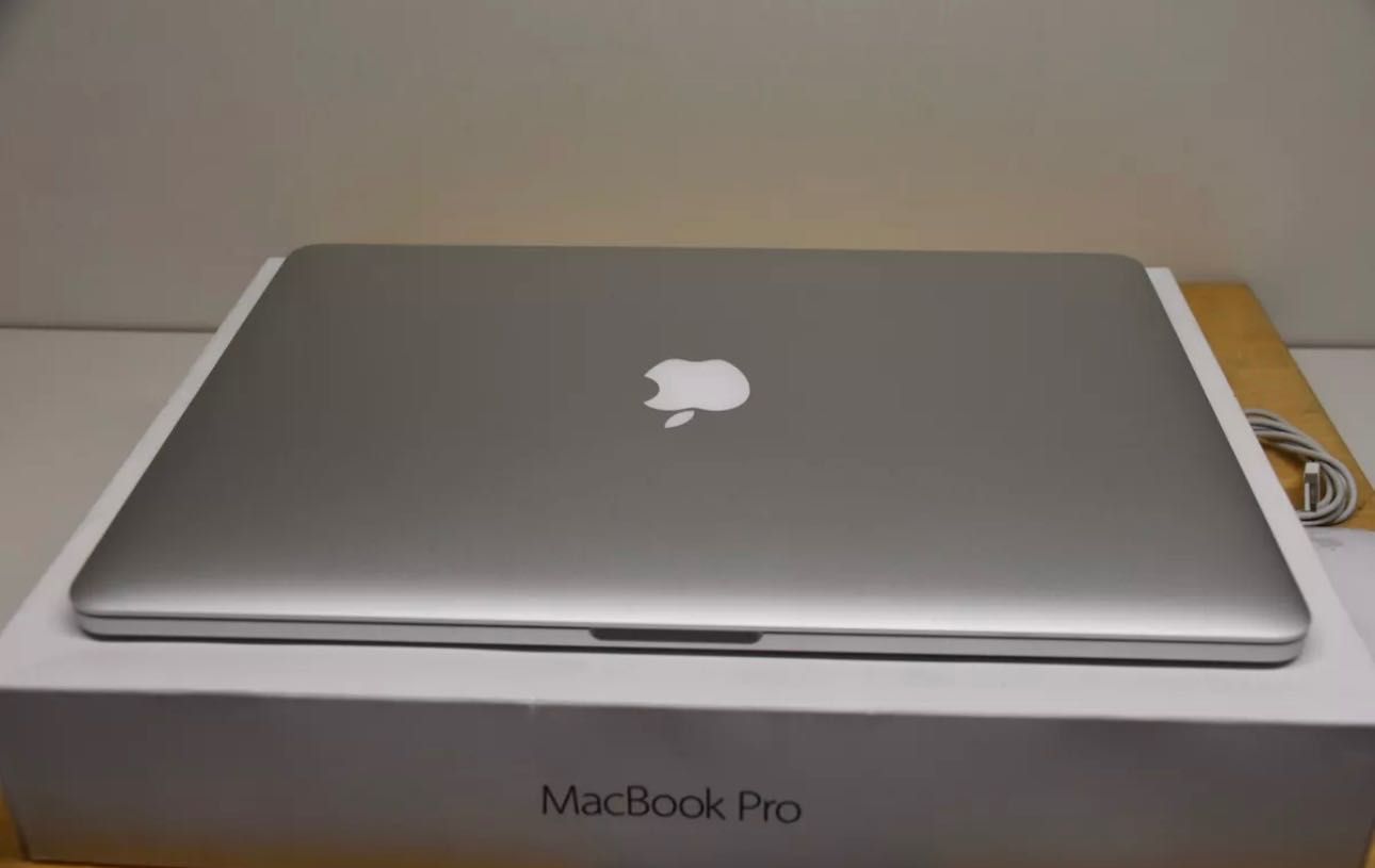 MacBook Pro 15.3 2015