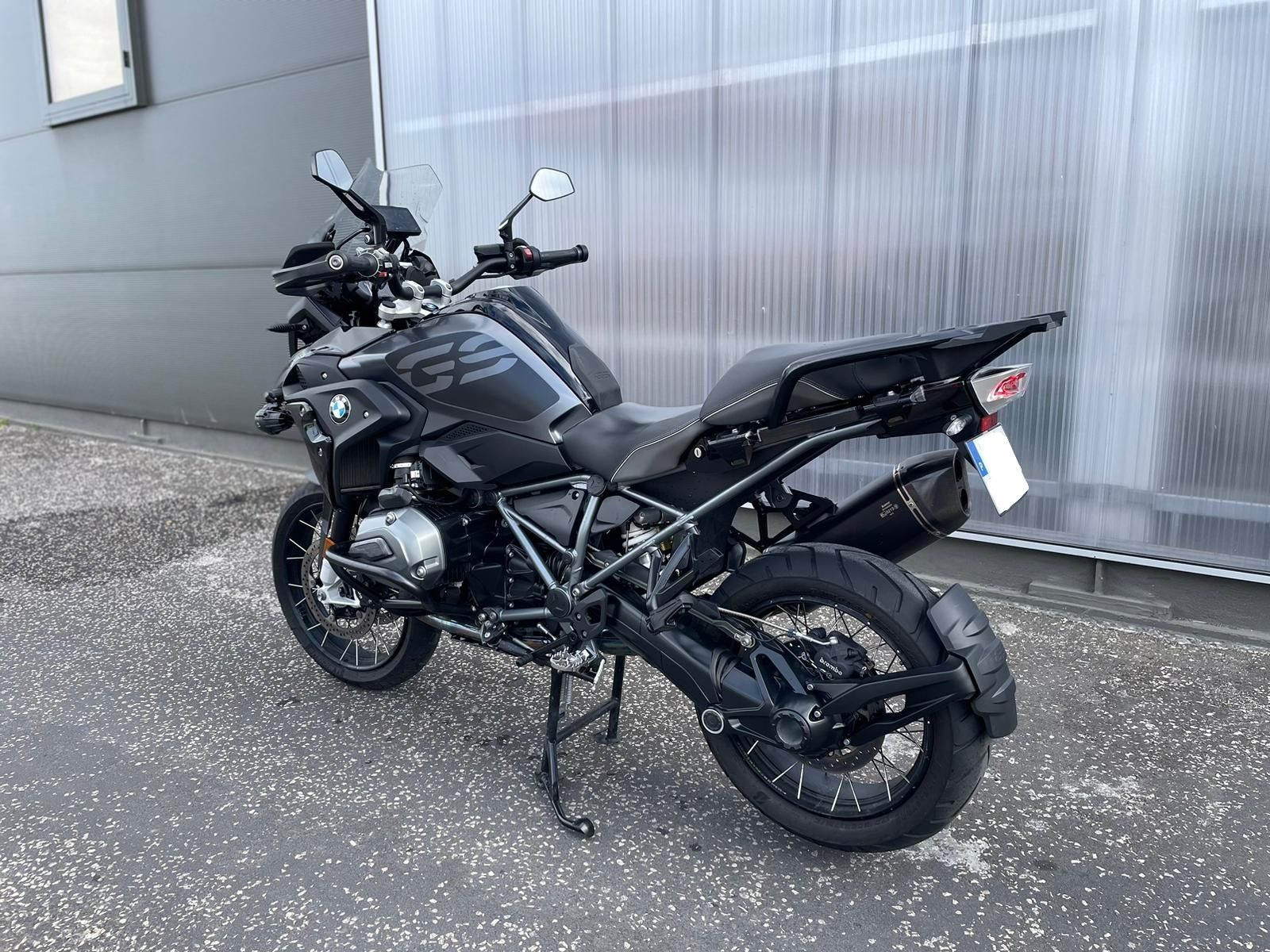 BMW R1200 GS Triple Black