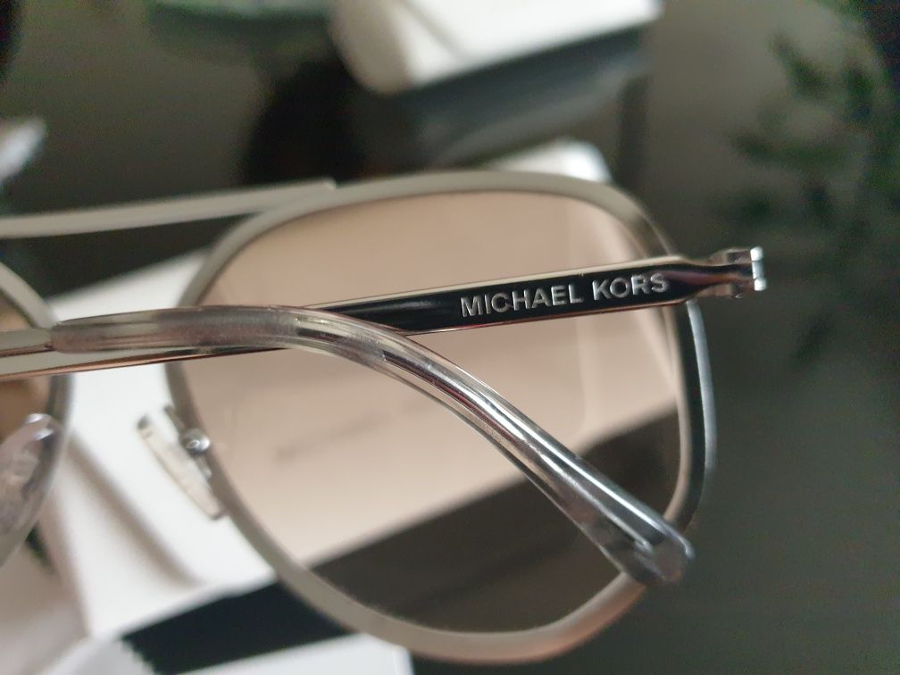 Óculos MICHAEL KORS com pedraria novo