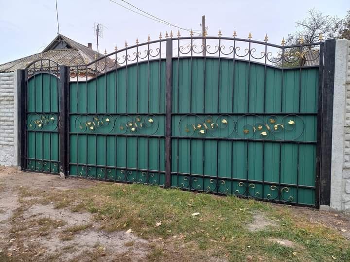 Гаражі накриття під авто ворота