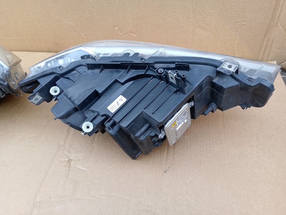 Фари BMW F30 F31 (адаптивний бі-ксенон, комплект)