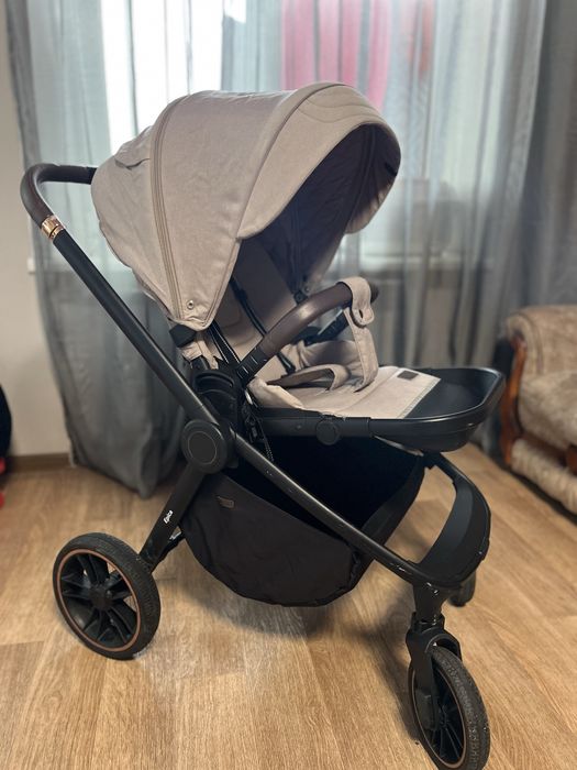 Коляска Carrello Epika 2 в 1