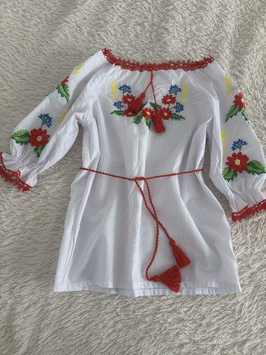 Вишиванка для дівчинки