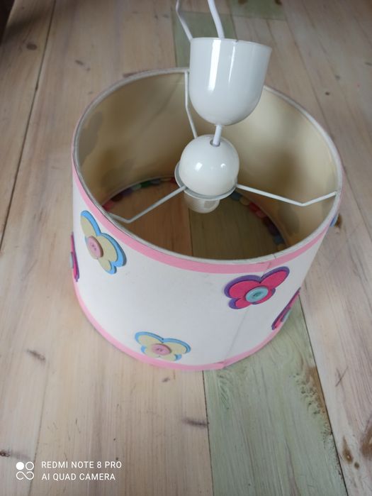 Żyrandol do pokoju dziecięcego