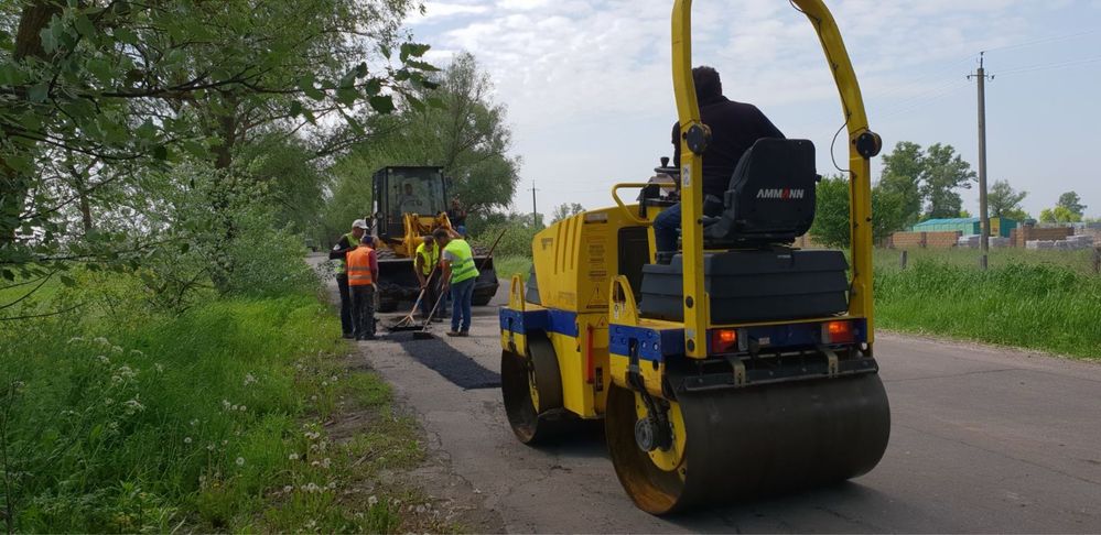 Асфальтирование, київ Київська область, крошка, Укладка, Асфальтування