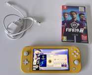 Nintendo Switch Lite Amarelo + FIFA 19