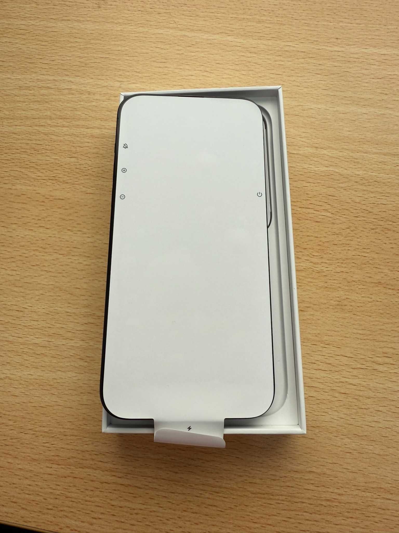 Vendo Iphone 14 pro max Novo