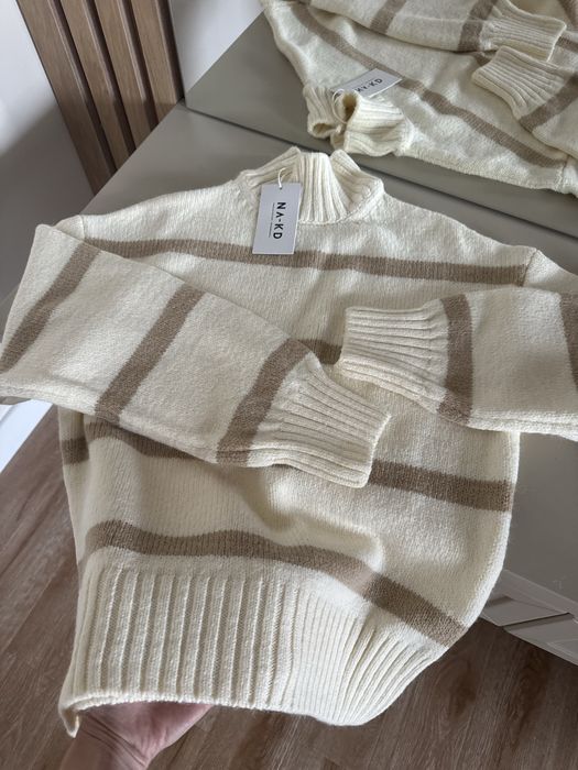 Светр Na kd, розмір M,якість та стиль , Новий! мякий, бірка 40 дол